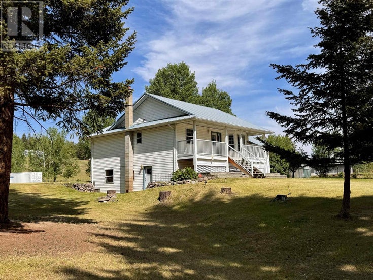 5571 LAKESIDE COURT - 103 Mile House House for Sale, 4 Bedrooms (R3033106)