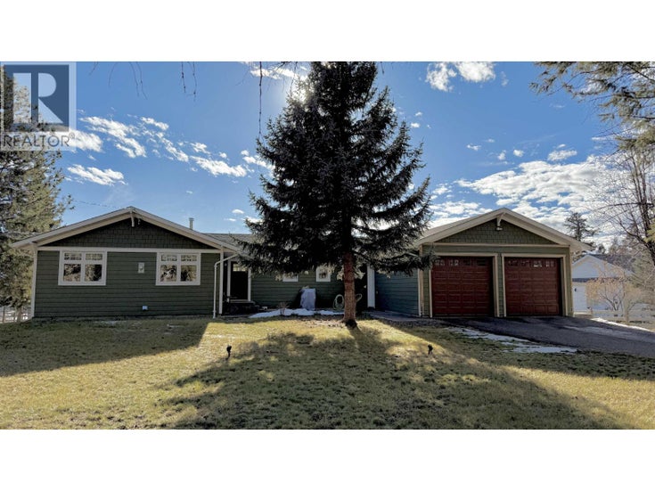 5450 DONSLEEQUA COURT - 108 Mile Ranch House for Sale, 4 Bedrooms (R3064353)