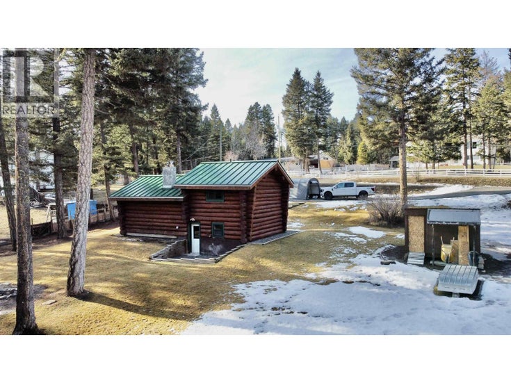 4895 MEESQUONO TRAIL - 108 Mile Ranch House for Sale, 2 Bedrooms (R3090206)