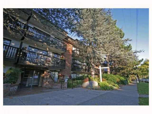 114 2255 W 5th Avenue - Kitsilano Apartment/Condo, 1 Bedroom (V816437)