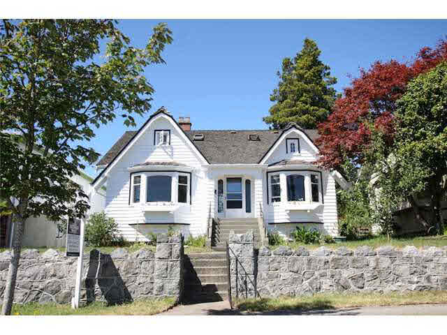 1383 W 64th Avenue - Marpole House/Single Family, 7 Bedrooms (V841868)