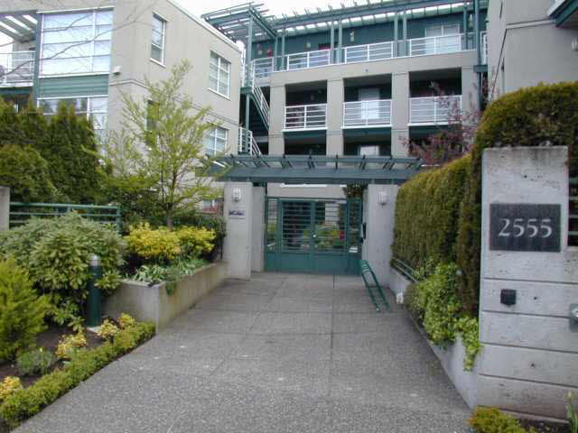 406 2555 W 4th Avenue - Kitsilano Apartment/Condo, 2 Bedrooms (V874628)