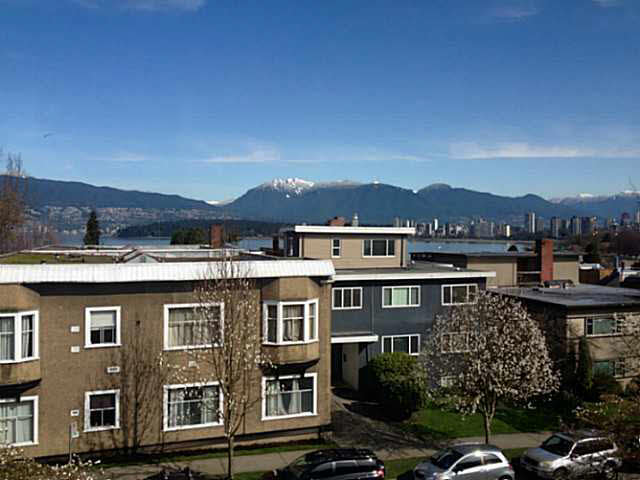 8 1620 Balsam Street - Kitsilano Townhouse, 2 Bedrooms (V1070783)