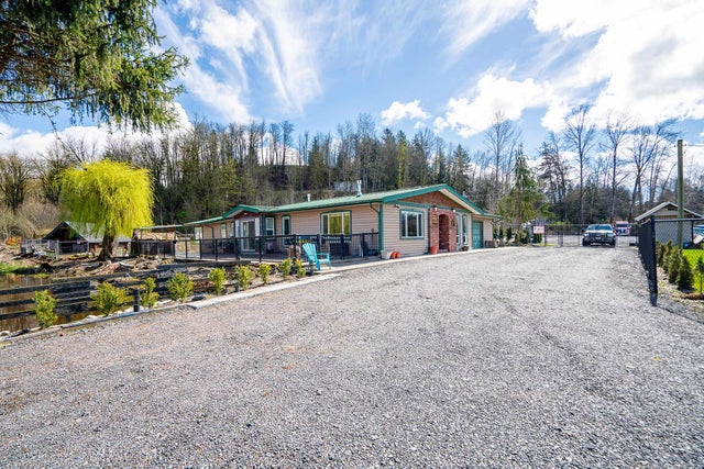4272 GLADWIN ROAD - Matsqui House with Acreage for sale, 4 Bedrooms (R2896167)