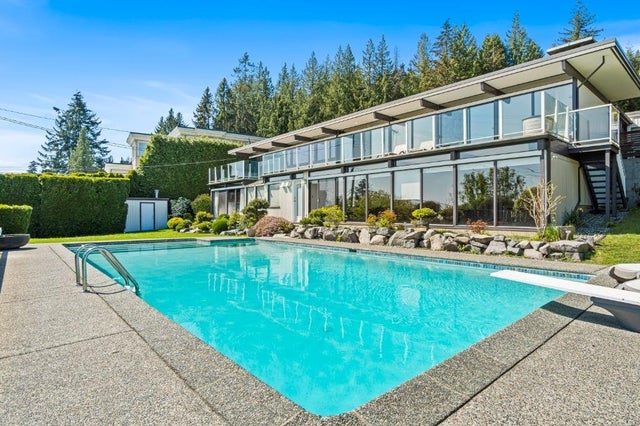 1132 Crestline Road - British Properties Single Family Residence for Sale, 4 Bedrooms (R3025212)