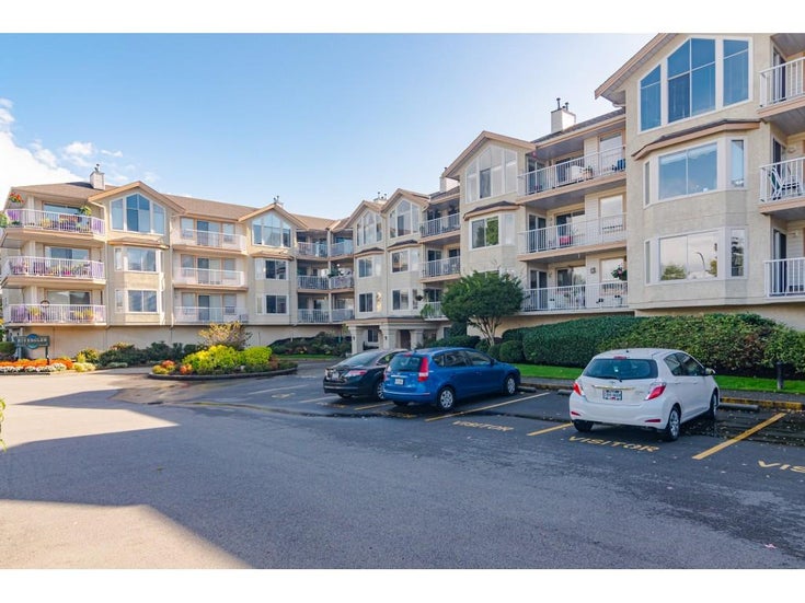 201 20600 53A AVENUE - Langley City Apartment/Condo, 2 Bedrooms (R2508153)