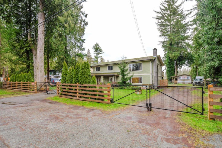 1734 196 Street - Brookswood Langley Single Family Residence for Sale, 4 Bedrooms (R3010900)