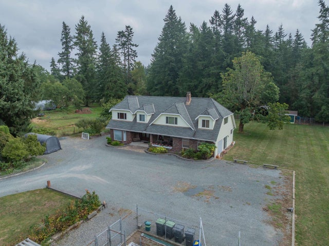 2572 204 Street - Brookswood Langley Single Family Residence for Sale, 5 Bedrooms (R3047181)