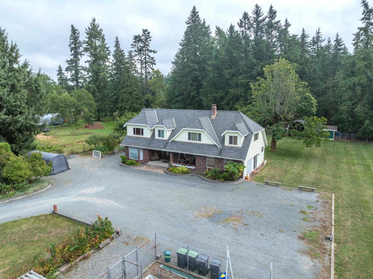 2572 204 Street - Brookswood Langley Single Family Residence for Sale, 5 Bedrooms (R3047181)