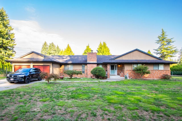 2794 204 Street - Brookswood Langley Single Family Residence for Sale, 3 Bedrooms (R3047219)