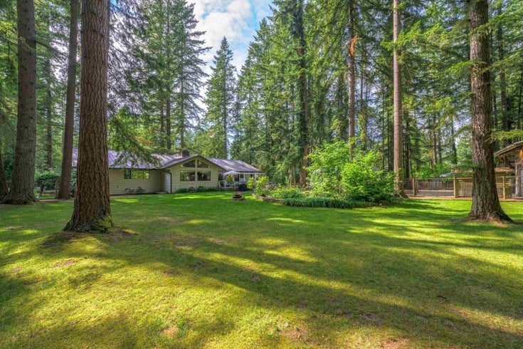 2546 200 Street - Brookswood Langley Single Family Residence for Sale, 3 Bedrooms (R3075419)