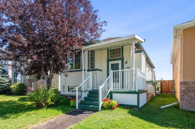 104 Saddlemead Road NE - Saddle Ridge Detached for Sale, 3 Bedrooms (A2239540)