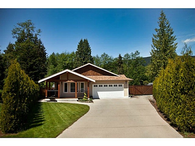 1448 MOONDANCE PL - Gibsons & Area House/Single Family, 3 Bedrooms (V1103711)