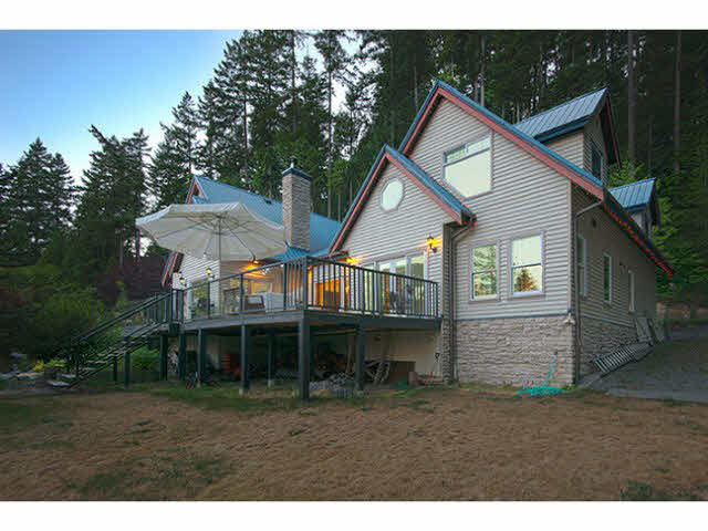 888 RUFFUM ROAD - Gibsons & Area House with Acreage, 3 Bedrooms (V1120926)