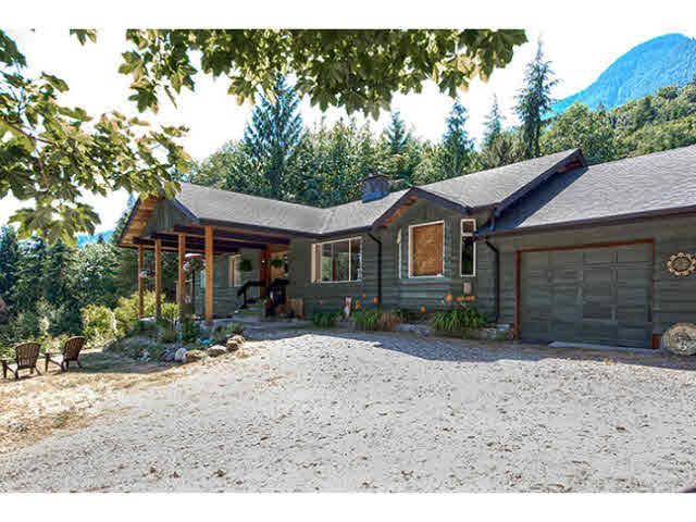 2271 PORT MELLON HIGHWAY - Gibsons & Area House with Acreage, 4 Bedrooms (V1132501)