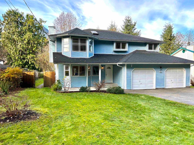1705 YMCA ROAD - Gibsons & Area House/Single Family for sale, 5 Bedrooms (R2825541)