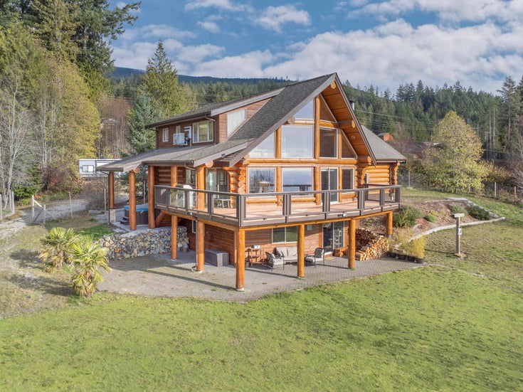 1041 Firburn Road - Roberts Creek Single Family Residence for Sale, 4 Bedrooms (R2966481)