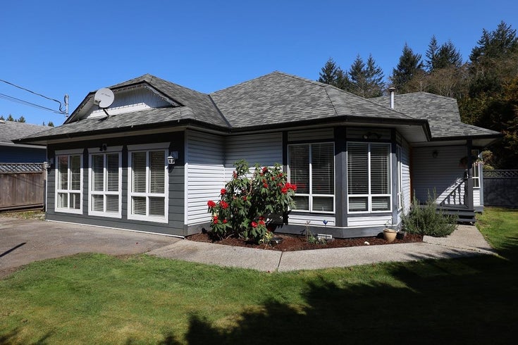 1546 Larchberry Way - Gibsons & Area Single Family Residence for Sale, 3 Bedrooms (R2997565)