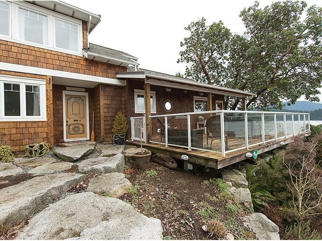 552 Seaview Road, Gibsons BC V0N1V9 - Gibsons & Area House/Single Family, 2 Bedrooms (V1052244)