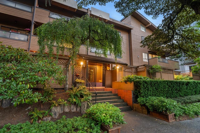 207 - 1930 W 3rd Avenue - Kitsilano Apartment/Condo for Sale, 1 Bedroom (R3040836)