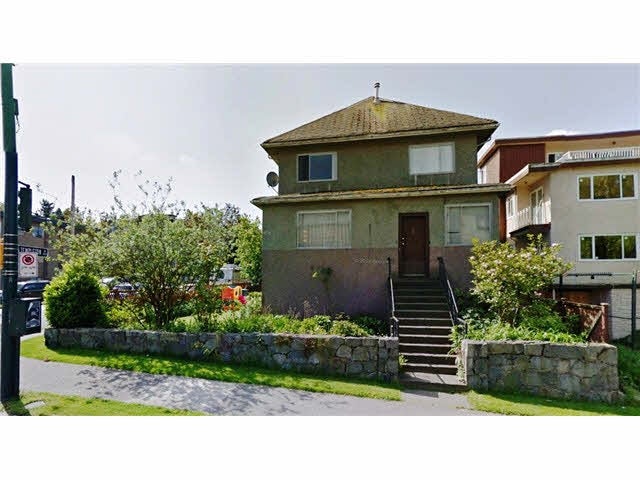 2164 Dundas Street - Hastings House/Single Family for sale, 6 Bedrooms 