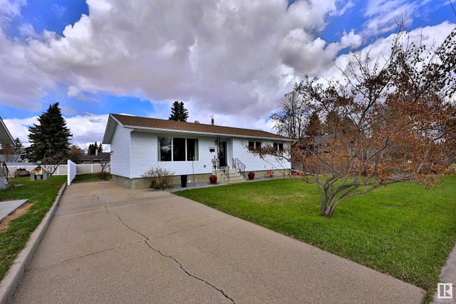 10204 97 AV - Morinville Detached Single Family for Sale, 5 Bedrooms (E4432726)