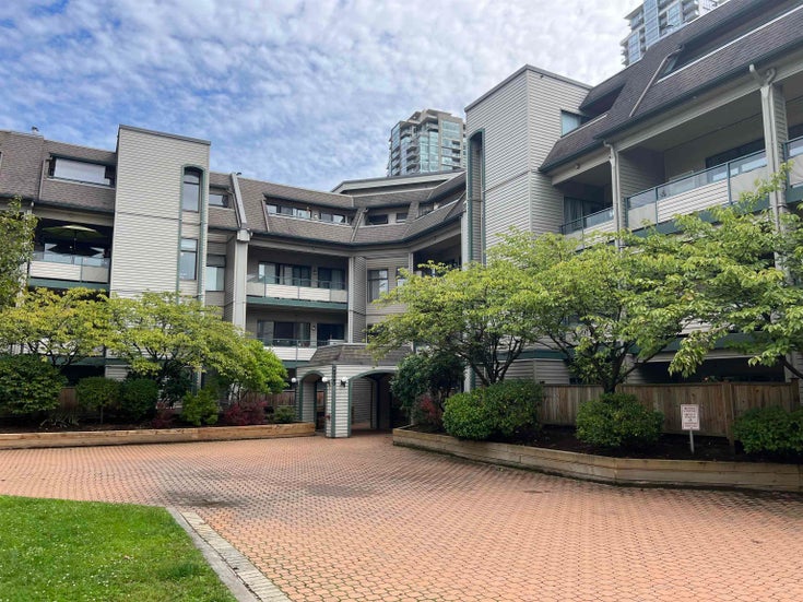 215 2925 GLEN DRIVE - North Coquitlam Apartment/Condo, 2 Bedrooms (R2916143)