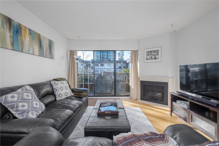 206 141 E 18TH STREET - Central Lonsdale Apartment/Condo for sale, 1 Bedroom (R2659451)
