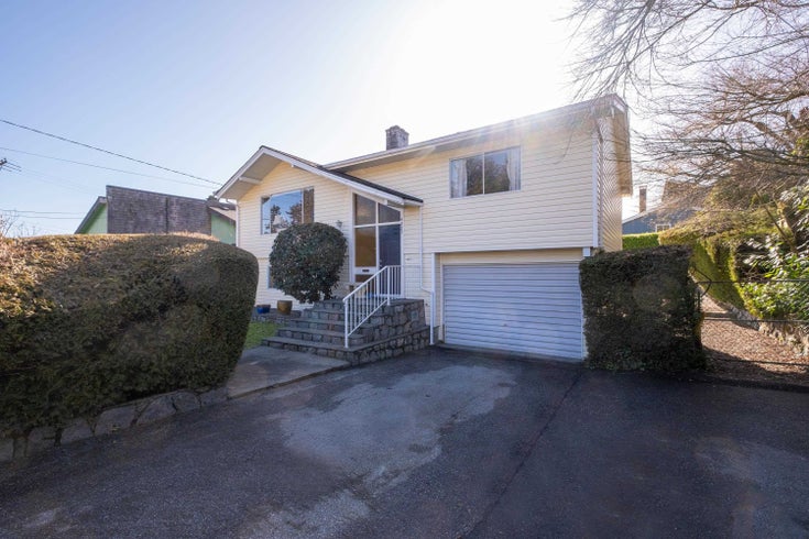 4227 DOLLAR ROAD - Dollarton House/Single Family for sale, 3 Bedrooms (R2753984)