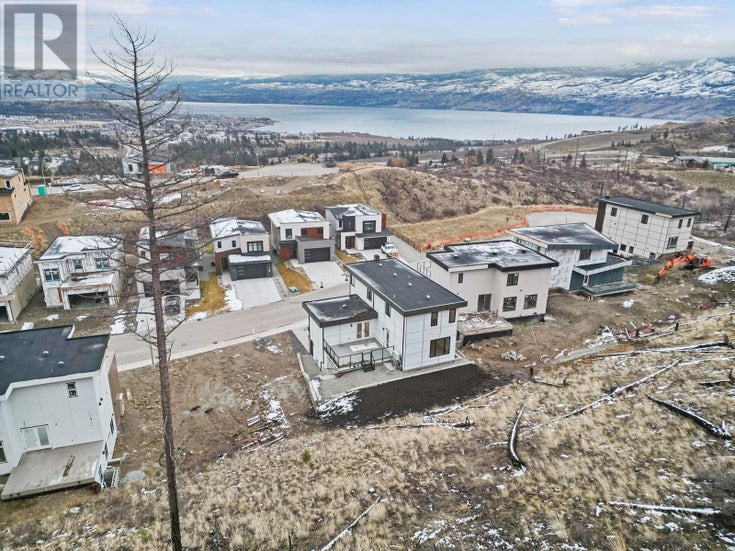 3774 Astoria Drive - West Kelowna House for Sale, 6 Bedrooms (10332969)