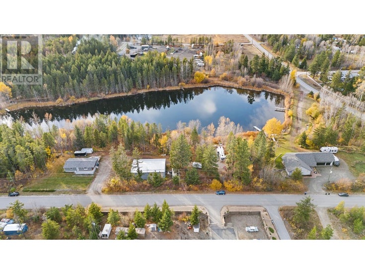 3330 McKellar Road - West Kelowna House for Sale, 6 Bedrooms (10353001)