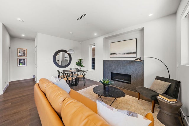 2 - 628 E 46th Avenue - Fraser VE Half Duplex for Sale, 3 Bedrooms (R3010264)