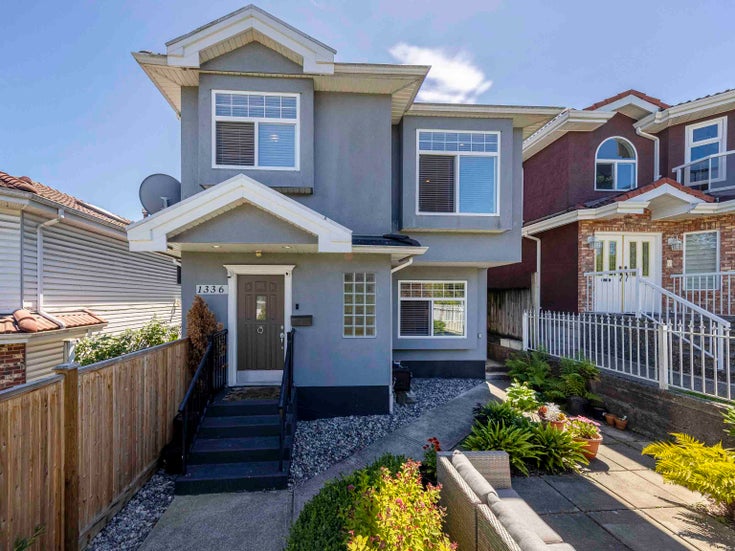 1336 E 16th Avenue - Knight Half Duplex for Sale, 4 Bedrooms (R3029178)