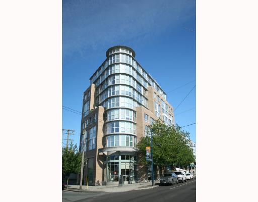 # 206 288 E 8TH AV - Mount Pleasant VE Apartment/Condo, 1 Bedroom (V654885)