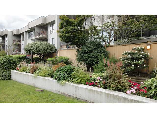 # 101 808 E 8TH AV - Mount Pleasant VE Apartment/Condo, 1 Bedroom (V933769)