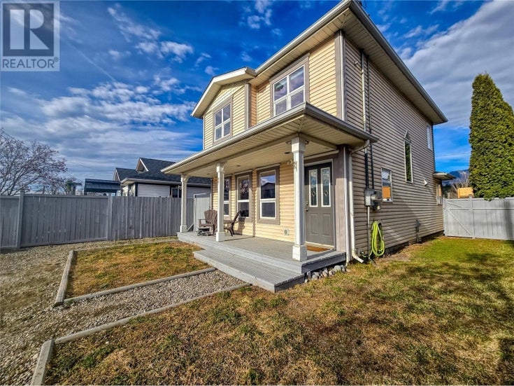 420 FOURTH Avenue - Invermere House for Sale, 3 Bedrooms (10336233)