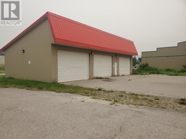 4958 BURNS Avenue - Canal Flats Other for Sale(10340099)