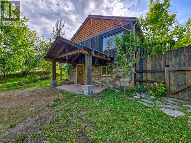 5765 COLUMBIA Road - Edgewater House for Sale, 3 Bedrooms (10345473)