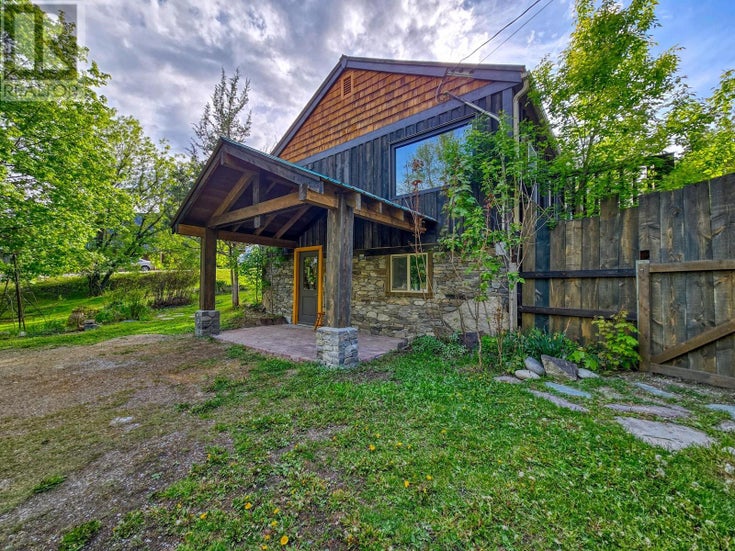 5765 COLUMBIA Road - Edgewater House for Sale, 3 Bedrooms (10345473)