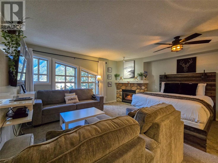 2060 Summit Drive Unit# 406 - Panorama Apartment for Sale(10350644)