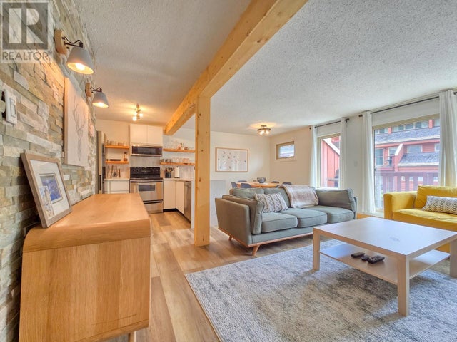 2030 Panorama Drive Unit# 323 - Panorama Row / Townhouse for Sale, 2 Bedrooms (10352000)