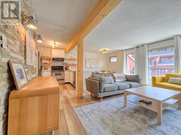 2030 Panorama Drive Unit# 323 - Panorama Row / Townhouse for Sale, 2 Bedrooms (10352000)