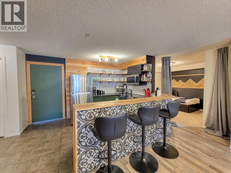 205 THIRD Avenue Unit# 3207 - Invermere Apartment for Sale, 2 Bedrooms (10356155)