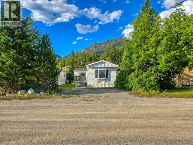 5174 LAMBERT Road Unit# 6A - Invermere Manufactured Home for Sale, 3 Bedrooms (10359582)
