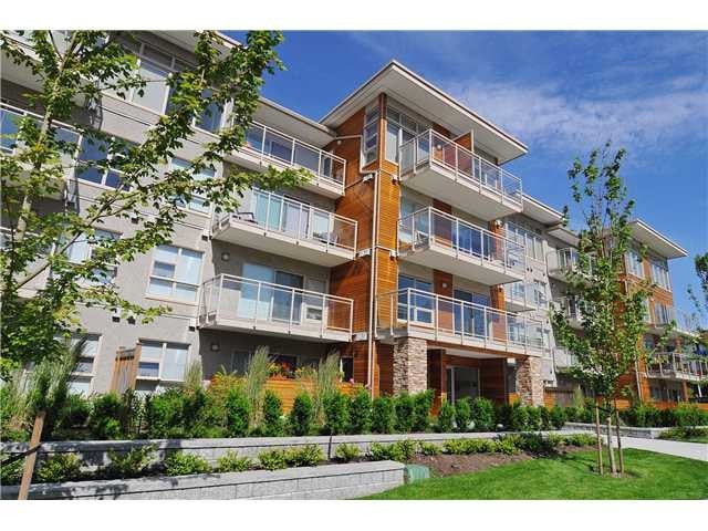 # PH2 1033 ST GEORGES AV - Central Lonsdale Apartment/Condo for sale, 2 Bedrooms (V1048015)