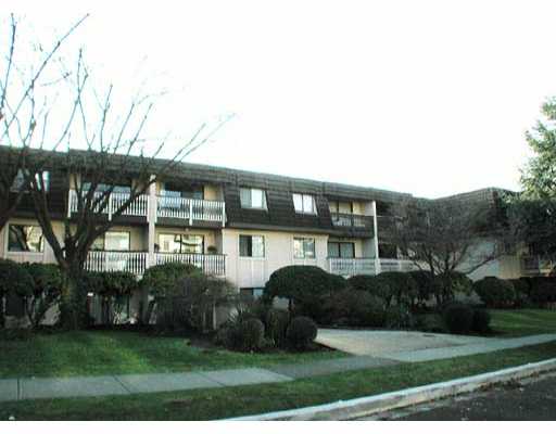 # 208 307 W 2ND ST - Lower Lonsdale Apartment/Condo, 1 Bedroom (V275797)