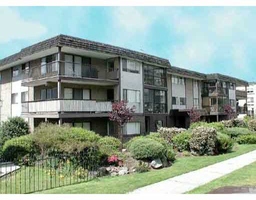 # 202 127 E 4TH ST - Lower Lonsdale Apartment/Condo, 2 Bedrooms (V309698)