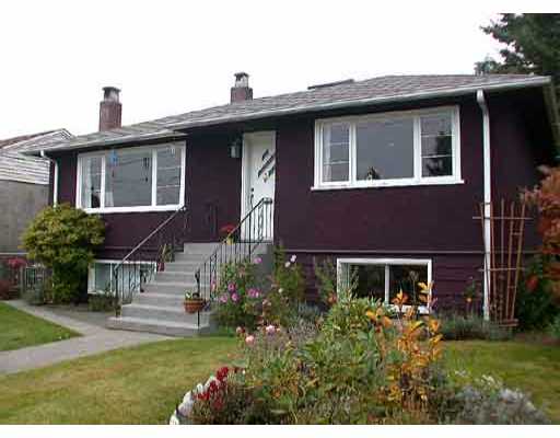 442 E 13TH ST - Central Lonsdale House/Single Family for sale, 3 Bedrooms (V312531)