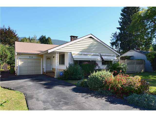 934 KENNEDY AV - Edgemont House/Single Family, 3 Bedrooms (V972154)