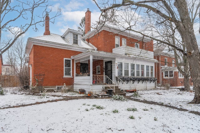 16 Young Street - St. Jacobs HOUSE, 3 Bedrooms (40392375)